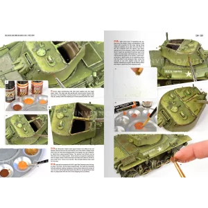AK130020 | Modeling WW2: Light Tanks And Armoured Vehicles 2